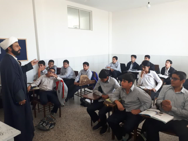 65 مدرسه استان یزد تحت برنامه گفتمان های تخصصی