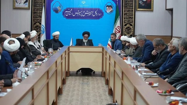 نشست کمیته همکاریهای استان قم به روایت تصویر