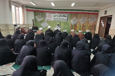 تصاویر/ نشست مدیر حوزه علمیه کرمانشاه با مبلغان طرح امین اسلام آباد غرب
