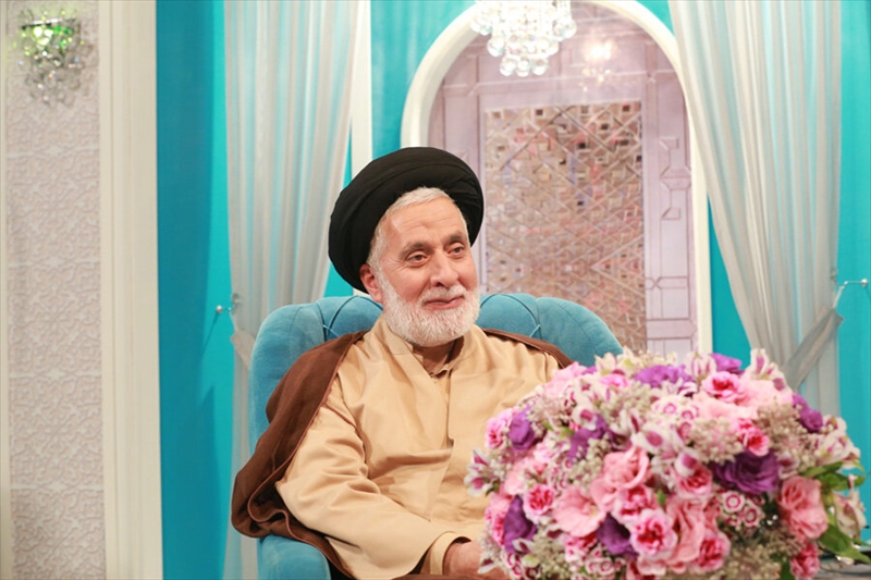 ۹۰ درصد دانش آموزان نماز خوان، از مادر یاد گرفته اند