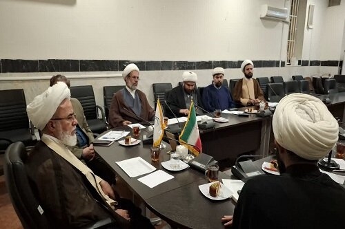 نشست شورای همکاری حوزه و آموزش و پرورش کرمانشاه  برگزار شد