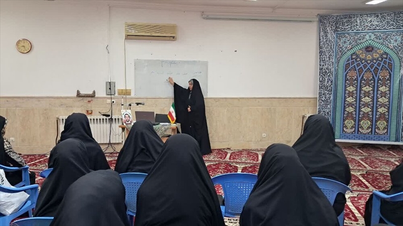 کارگاه پاسخ‌گویی به شبهات نوجوانان در مدرسه علمیه فاطمه الزهرا(س) اردکان