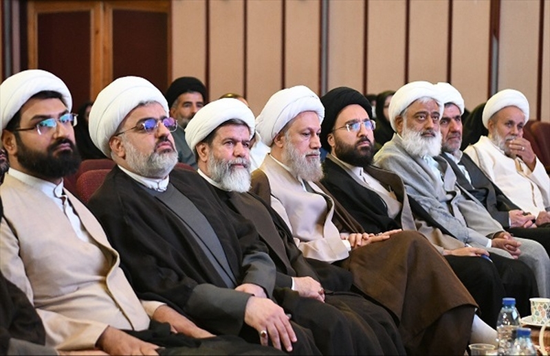 اولین گردهمایی طلاب معلم فارس برگزار شد