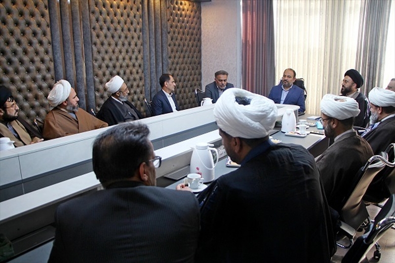 تاکید بر حمایت از طلاب  شاغل و طرح امین در آموزش و پرورش