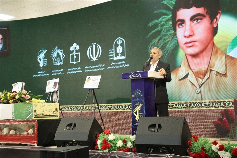 امروز میدان اصلی جنگ دشمن، باورهای نسل جوان است