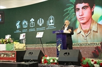 امروز میدان اصلی جنگ دشمن، باورهای نسل جوان است