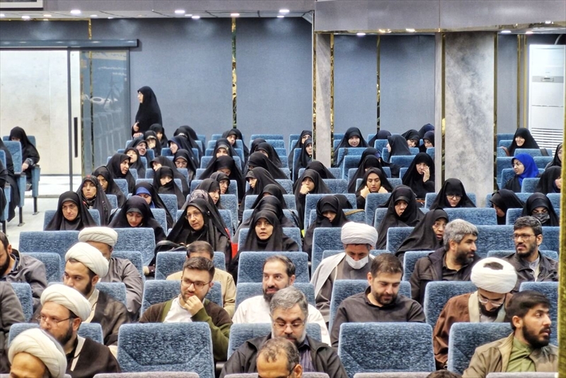 تصاویر/ دوره توانمندسازی طلاب فعال در آموزش و پرورش (معلم تمدن‌ساز)